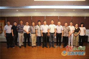 义乌市人力资源和社会保障局朱德友一行到江西现代职院洽谈合作